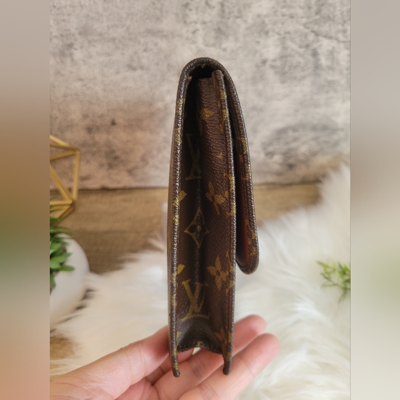 SOLD Vintage Louis Vuitton Monogram Rabat 23 Clutch - Picture 4 of 9